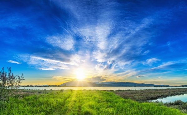 sunrise-in-lefkas-island-MWN89YT