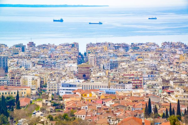 panoraminc-view-of-thessaloniki-city-in-greece-4DWYAL8
