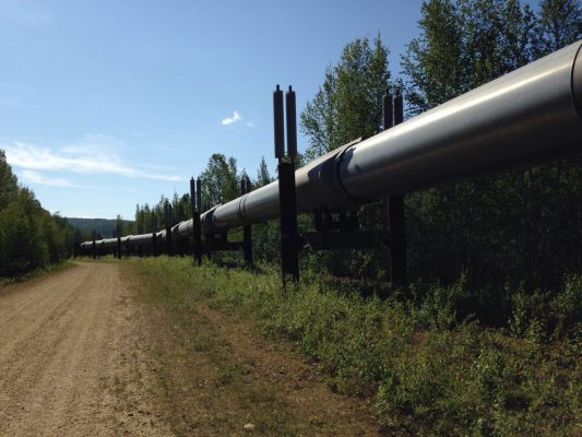 trans-alaskan-pipeline-85LDH2K