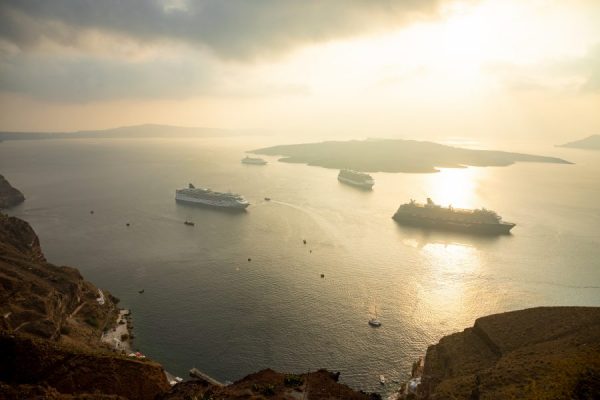 amazing-evening-view-from-fira-on-cruise-ships-at-2021-08-30-04-05-41-utc