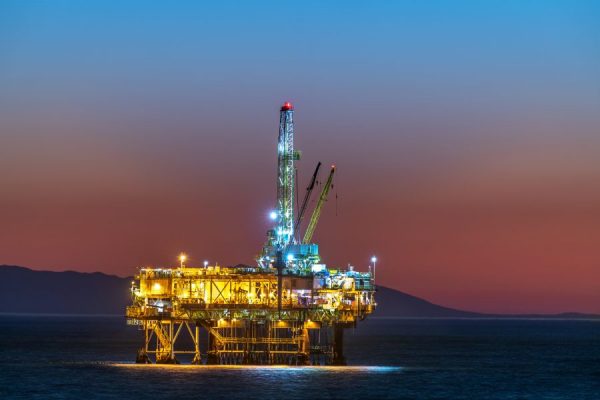 offshore-oil-platform-at-dusk-2021-12-09-13-30-58-utc
